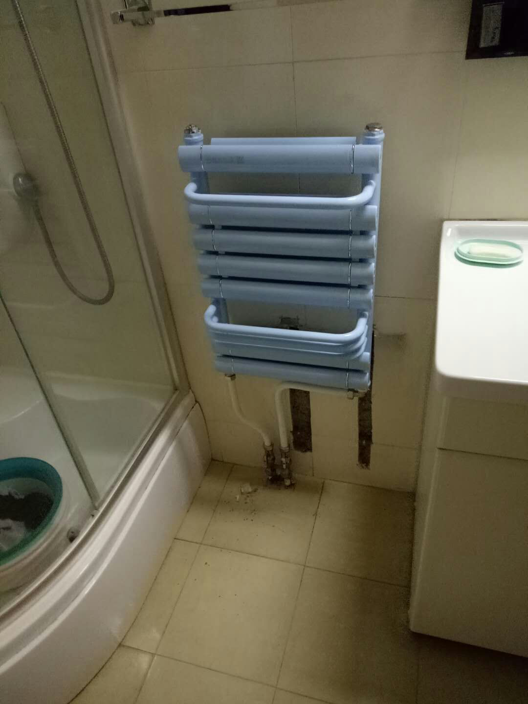 暖氣片安裝