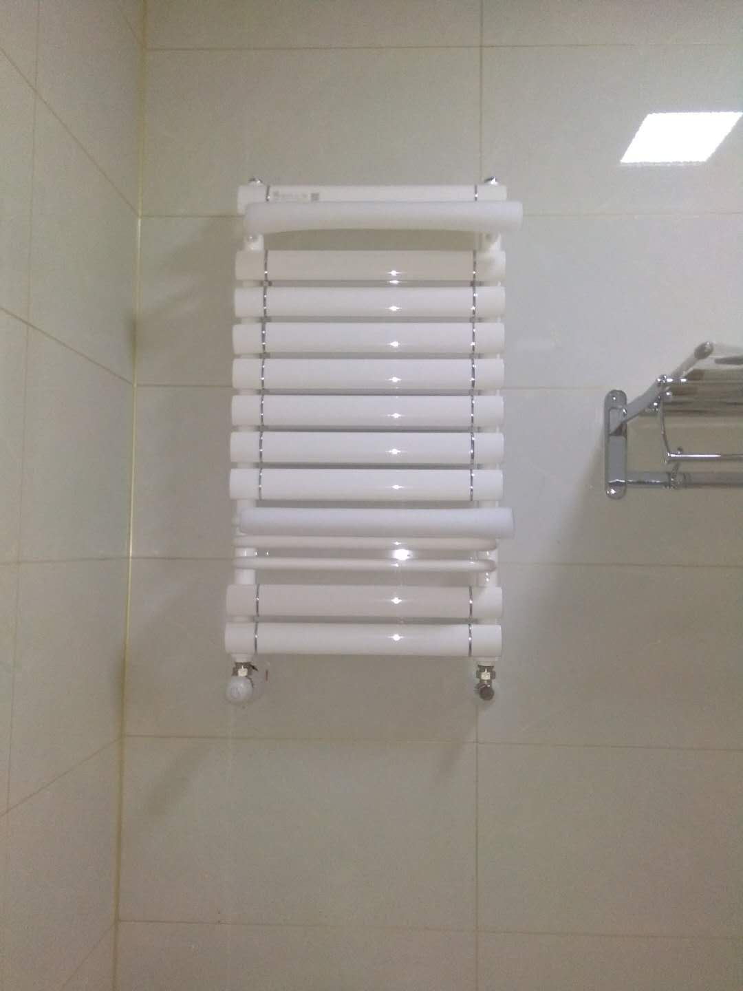 暖氣片安裝